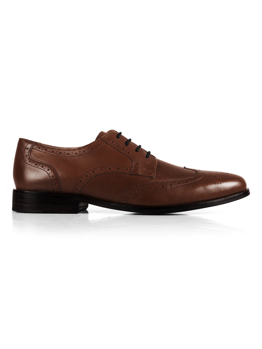 Dress Shoes Difference Between Oxfords And Brogues Coffee Brown