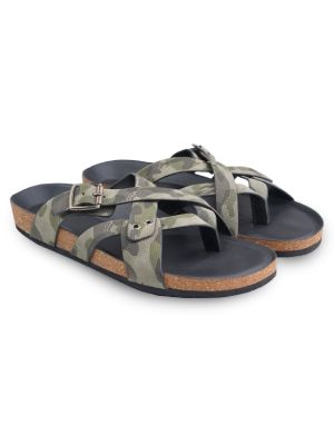 White mountain 2025 camo sandals